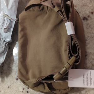 Clean Lines Belt Bag